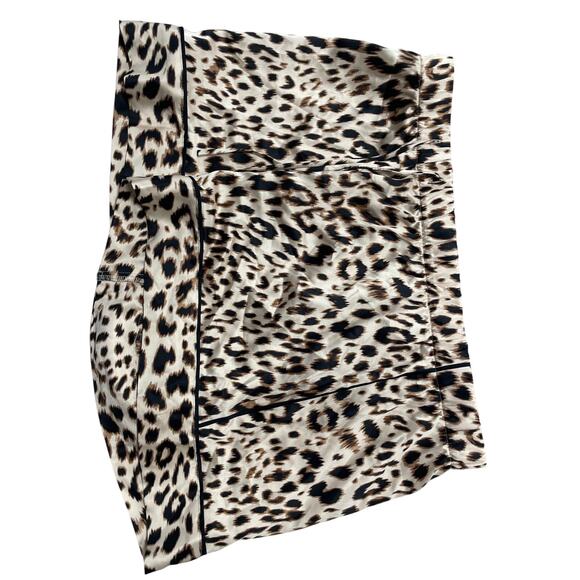 NWT Victoria’s Secret Satin Short Leopard Print Pajama Set Women's Size M - Picture 7 of 11